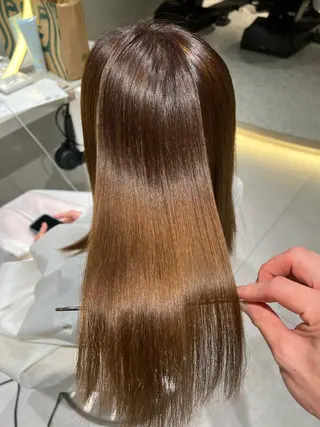 セミロング 福岡縮毛矯正✨️ ストレート 向井和輝のヘアスタイル