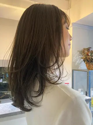 セミロング カラー 佐伯 和佳のヘアスタイル