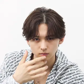 ミディアム カラー パーマ メンズ シースルーマッシュ/ メンズ/KYOHEIのヘアスタイル