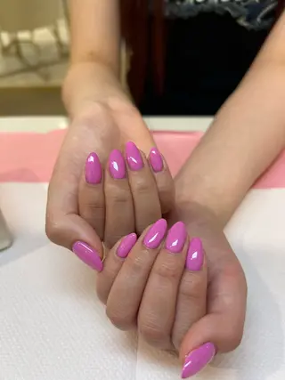 ネイル Raviy新宿店所属・やまだ ななせのネイルデザイン