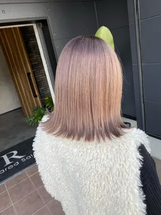 ミディアム LAFRE （ラフリ）所属・ケアブリーチ 黒瀬有汰のヘアスタイル