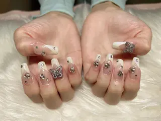 ミディアム ネイル 《LB》ラブリエ Nail&eyeのマツエク・マツパデザイン