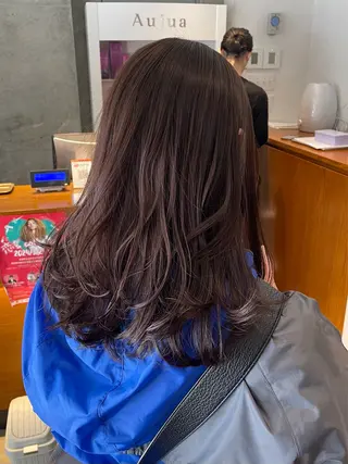 セミロング カラー 透明感🫧暖色カラー 🍇佐藤愛里のヘアスタイル