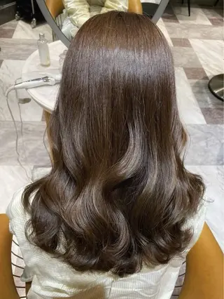 ロング カラー ハイトーン×透明感 たけるのヘアスタイル