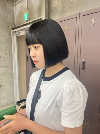 ミディアム 鈴木瑛里／ブロンド ベージュ／男女のヘアスタイル