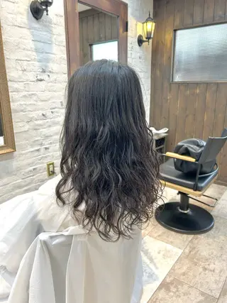 ロング パーマ 川本 芹奈のヘアスタイル