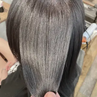 セミロング カラー 透明感カラー🫧＆ レイヤー🕊古川のヘアスタイル