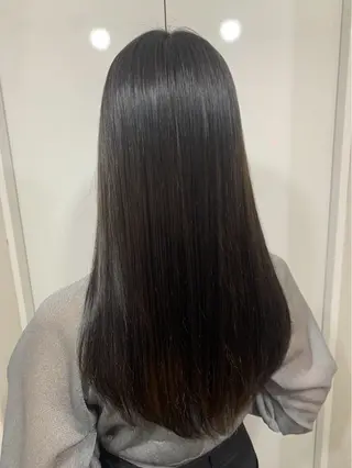 ロング 松岡 恭弘のヘアスタイル