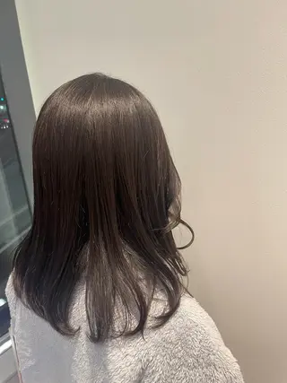 セミロング 平 真亜里のヘアスタイル