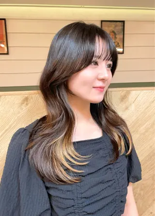ロング カラー 韓国レイヤー　船橋 徒歩5分/小川友美のヘアスタイル