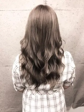 ロング カラー 奥山義進/大宮 /ダブルカラーのヘアスタイル