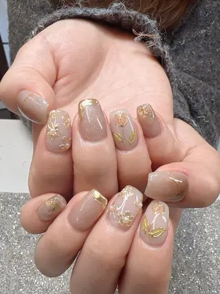 ネイル Guarendo錦糸町店所属・ガレンドウ 白澤 愛子のネイルデザイン