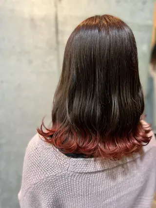 ミディアム カラー mana .のヘアスタイル