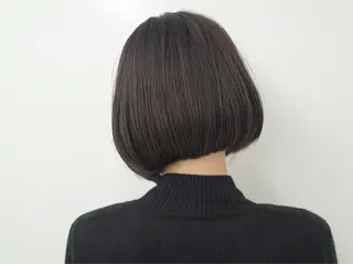 ミディアム よしだ とおいのヘアスタイル