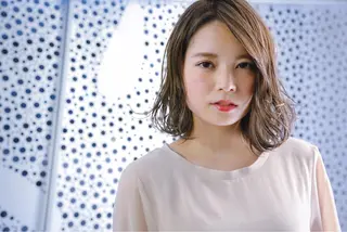 ミディアム カラー Fill @のヘアスタイル