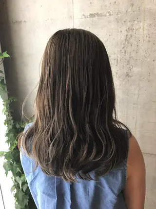 ロング oshare tom (スタイリスト)所属・人気🌻《髪質改善》 平井 綾乃のヘアスタイル