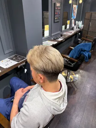 カラー メンズ 大谷 洸生のヘアスタイル