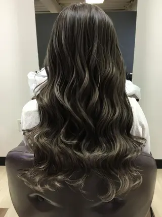 ミディアム カラー U&i所属・大塚 貴之のヘアスタイル