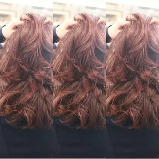 セミロング カラー Mariana/ 鶴原-ハイライトのヘアスタイル