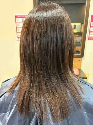 セミロング 大通 若那のヘアスタイル