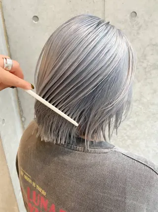 ショート カラー ヘアアレンジ ミニボブ/ブリーチ 🌈MISATOのヘアスタイル