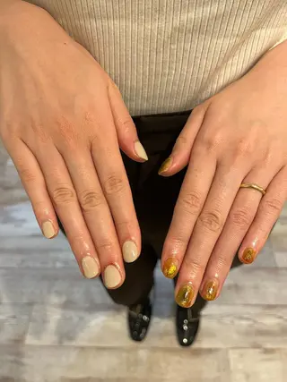 ネイル une／YUKINA 🫧大人nuanceのネイルデザイン