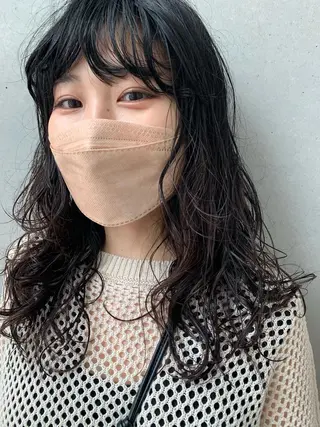 ロング パーマ Asti blanche所属・ブリーチなしWカラー /地毛風/小林凪沙のヘアスタイル