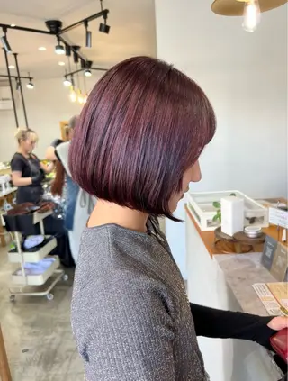 ショート カラー 松本 華林のヘアスタイル