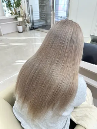 ロング XELM_ Aoiのヘアスタイル
