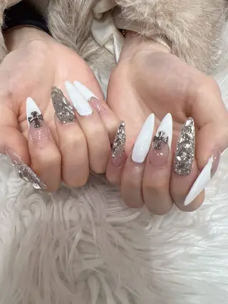 ネイル &ME シシのネイルデザイン