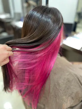 ロング カラー 嶌田 沙紀のヘアスタイル