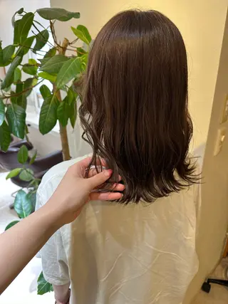 カラー Lond  Emi 艶髪モテヘアのヘアスタイル