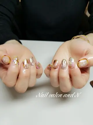 ネイル and Nのネイルデザイン