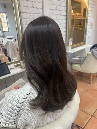 セミロング 髪質改善美容室bokuno3号店所属・前髪生えぐせ直し♡ お顔周りカット☆スガのヘアスタイル