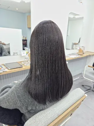 セミロング カラー Era Hatsuneのヘアスタイル