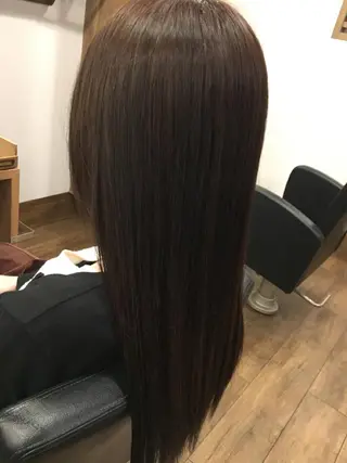 ロング 岡田 拓也のヘアスタイル