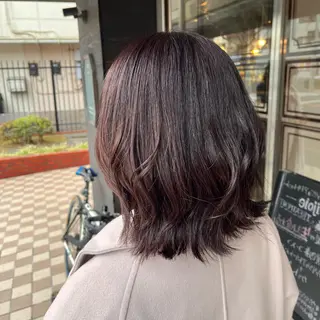 ミディアム カラー よしだ しおりのヘアスタイル