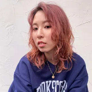 セミロング LITTLE/ 平松　君章のヘアスタイル