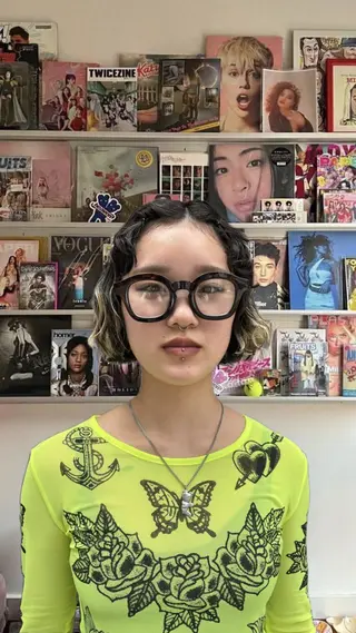 ショート ブリーチ/デザイン SAKUのヘアスタイル