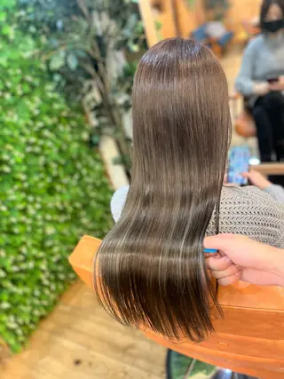 ロング ⚪️髪質改善 縮毛 店長 コウ⚪️のヘアスタイル