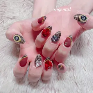 ネイル オーナーネイリスト MAKIのネイルデザイン