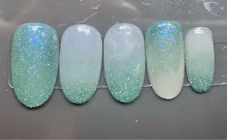 ネイル 高木 維麗絲のネイルデザイン