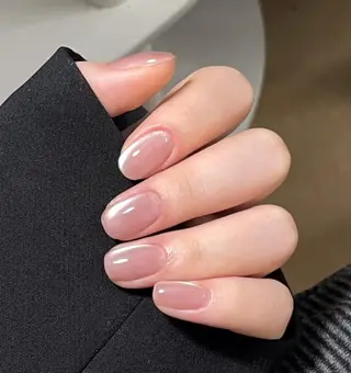 ネイル RAFFINE 月🦋🩵のネイルデザイン