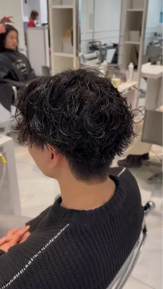 パーマ メンズ スパイキーショート／ パーマ平松秀門のヘアスタイル