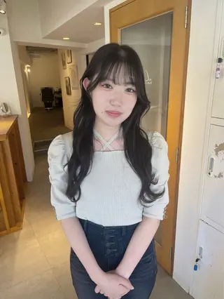 ロング カラー Lien所属・Mako 【艶髪/韓国ヘア】のヘアスタイル