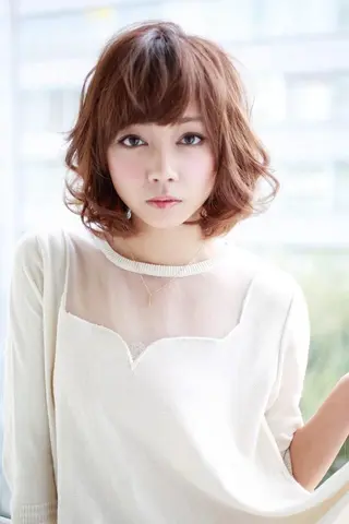 ショート ミディアム セミロング カラー パーマ 横手 愛美のヘアスタイル