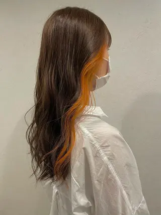 ロング カラー 安藤 佑衣のヘアスタイル