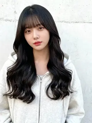 ロング カラー 韓国レイヤーカット 🫧大阪梅田レイヤーのヘアスタイル