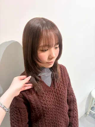 ミディアム レイヤーカット/韓国 ヘア/透明カラーのヘアスタイル