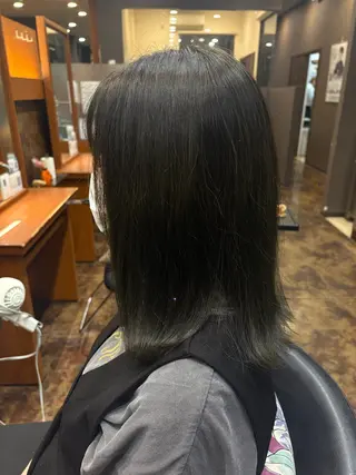 ミディアム 落合 ちりのヘアスタイル